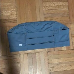 Lulu lemon sports bra/ bandeau — no straps